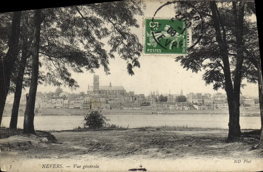 Nevers — Vista geral — Th. Ropiteau, n°7 - Frente