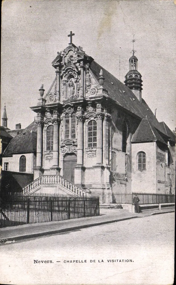 Nevers — Capela da Visitação - Frente