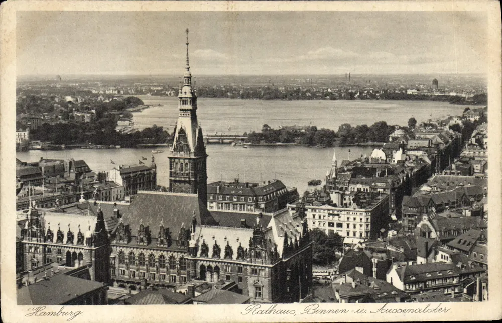 Hamburgo — vista aérea do Rathaus com o Binnen- und Außenalster — Photo Hartk. Nr. 6082 - Frente