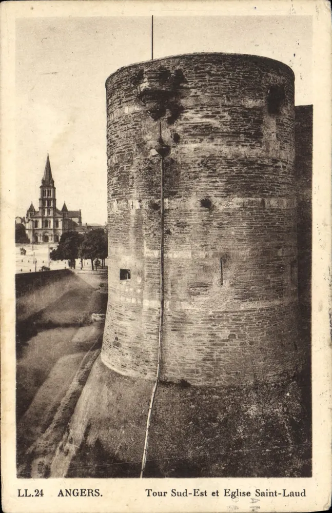 Angers — Südostturm und Kirche Saint-Laud — LL.24 - Vorderseite