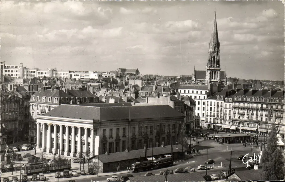 Nantes — Die Börse, der Place du Commerce und die Kirche Saint-Nicolas — Editions Gaby - Vorderseite
