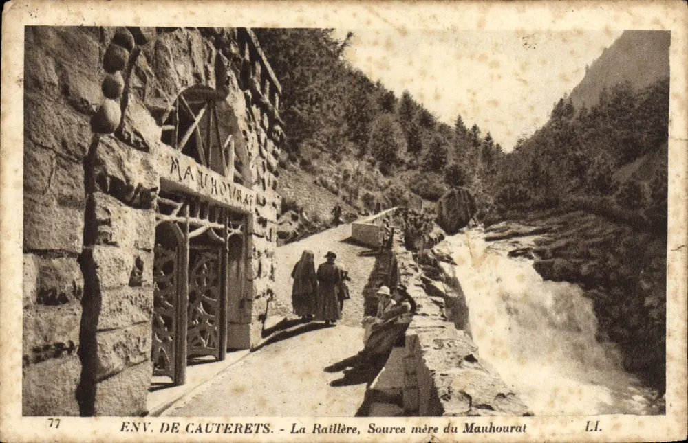 Dintorni di Cauterets — La Raillière, Fonte madre del Mauhourat — Editore LL. n°77 - Recto