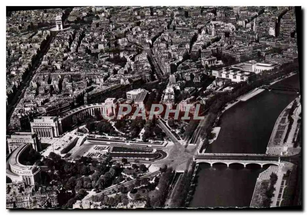 Paris — Luftbild der Seine, des Palais de Chaillot und des Arc de Triomphe — Éditions du Globe - Vorderseite