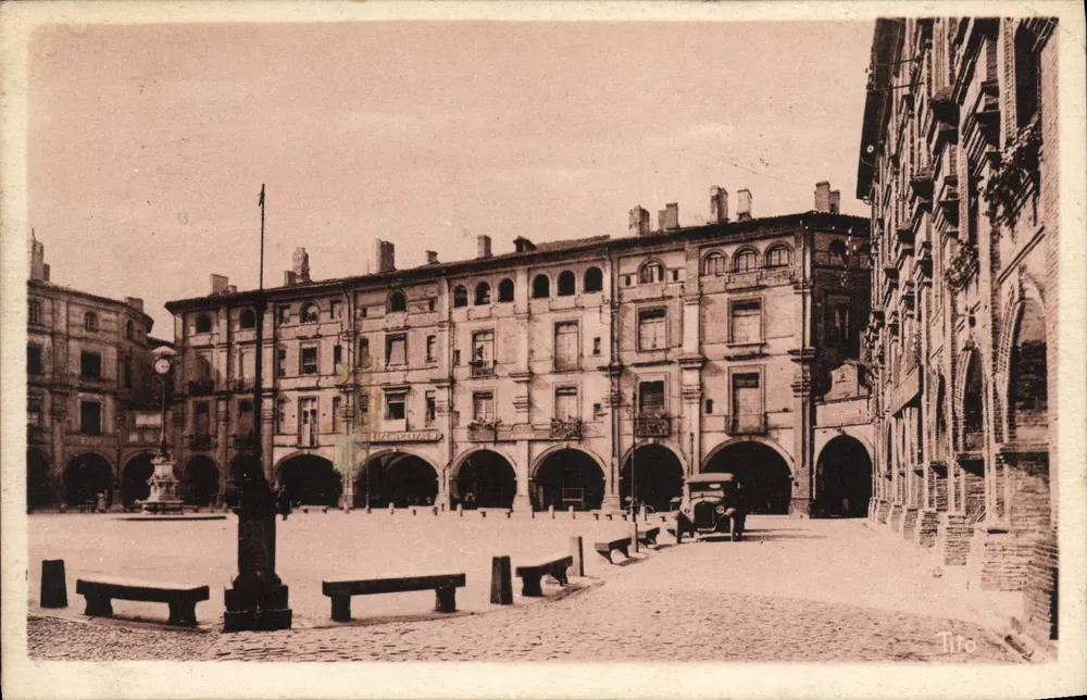 Montauban — Place Nationale — Bloc frères, Bordeaux - Awers