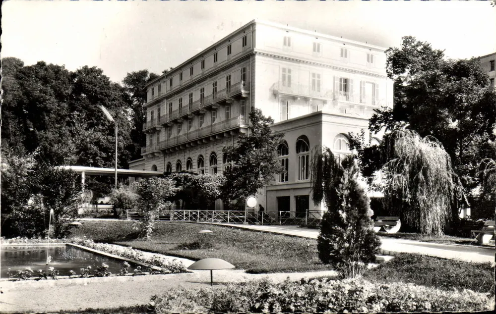 Divonne-les-Bains — O Casino Pasteur — Edições da Economia - Frente