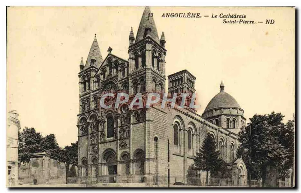Angoulême — A Catedral de São Pedro — ND - Frente
