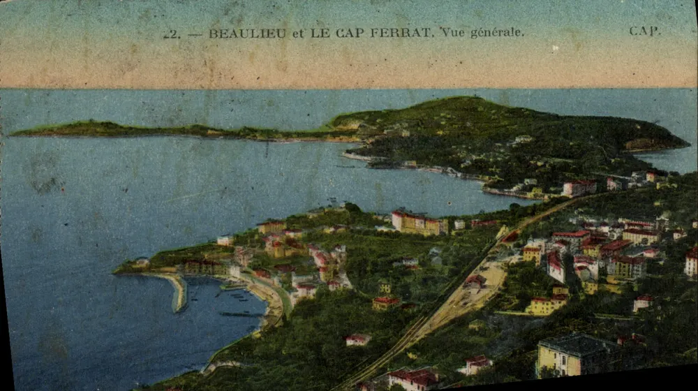 Beaulieu et Le Cap Ferrat — Vue générale. Éditeur CAP. N°2 - Frente