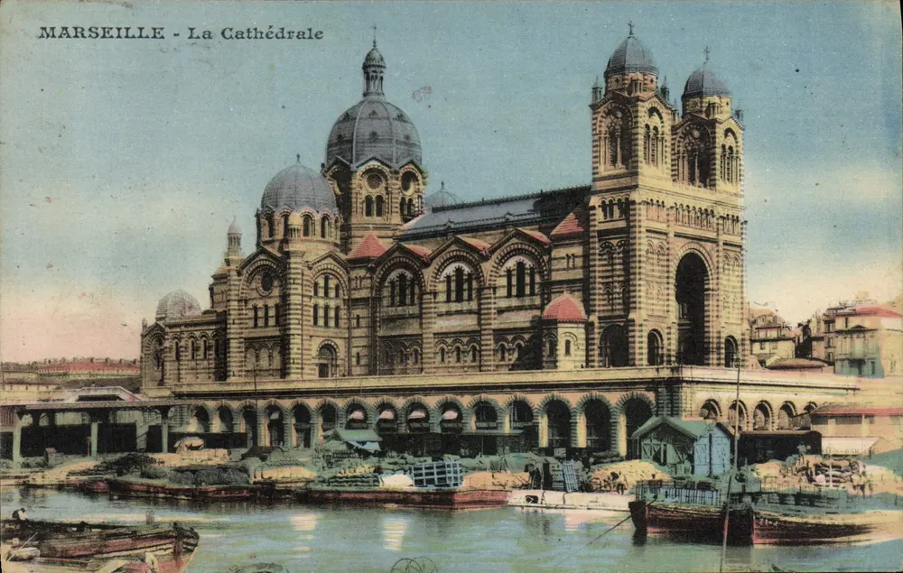 MARSEILLE - A Catedral — vista do porto — editor não visível - Frente