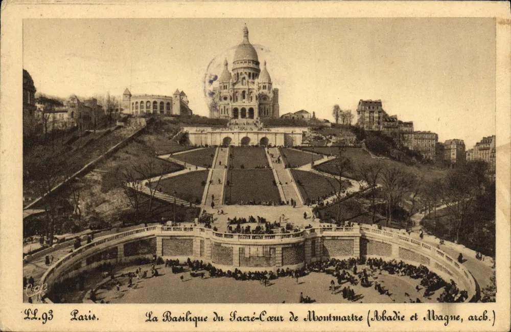 Die Basilika des Heiligen Herzens von Montmartre — Paris — Abadie und Magne, arch. - Vorderseite