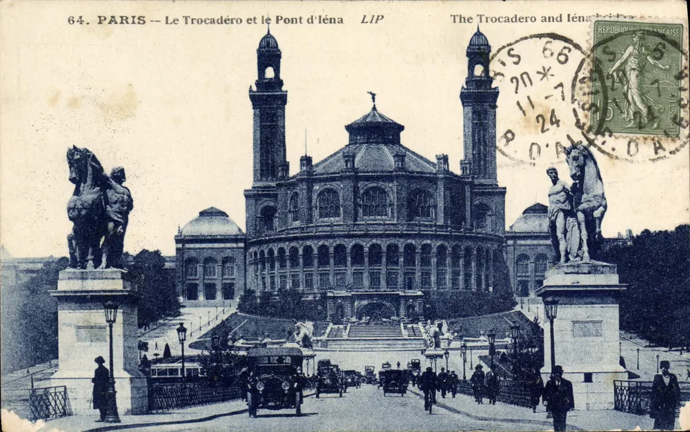Paris — Le Trocadéro und der Pont d'Iéna — LIP - Vorderseite