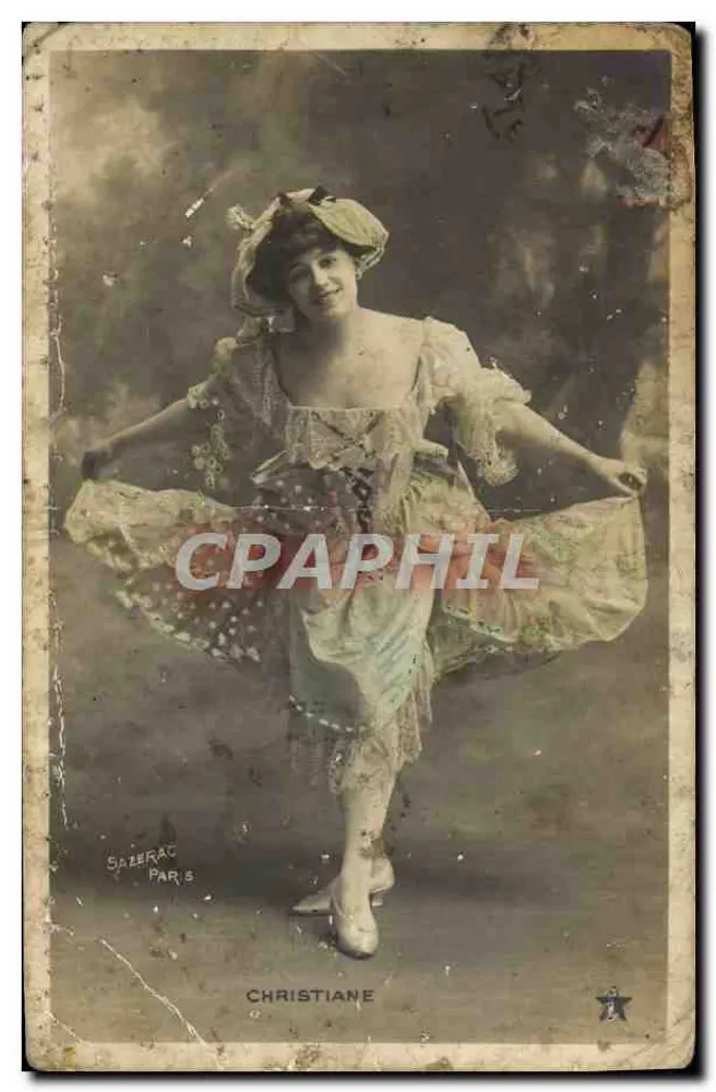 Danseuse Christiane — en costume de scène — éditée par Sazerac Paris - Frente