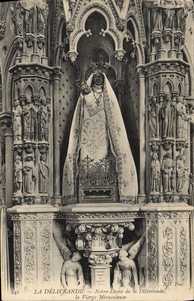 La Délivrande — Notre-Dame de la Délivrande, die Miraculous Virgin — ND Phot. - Vorderseite