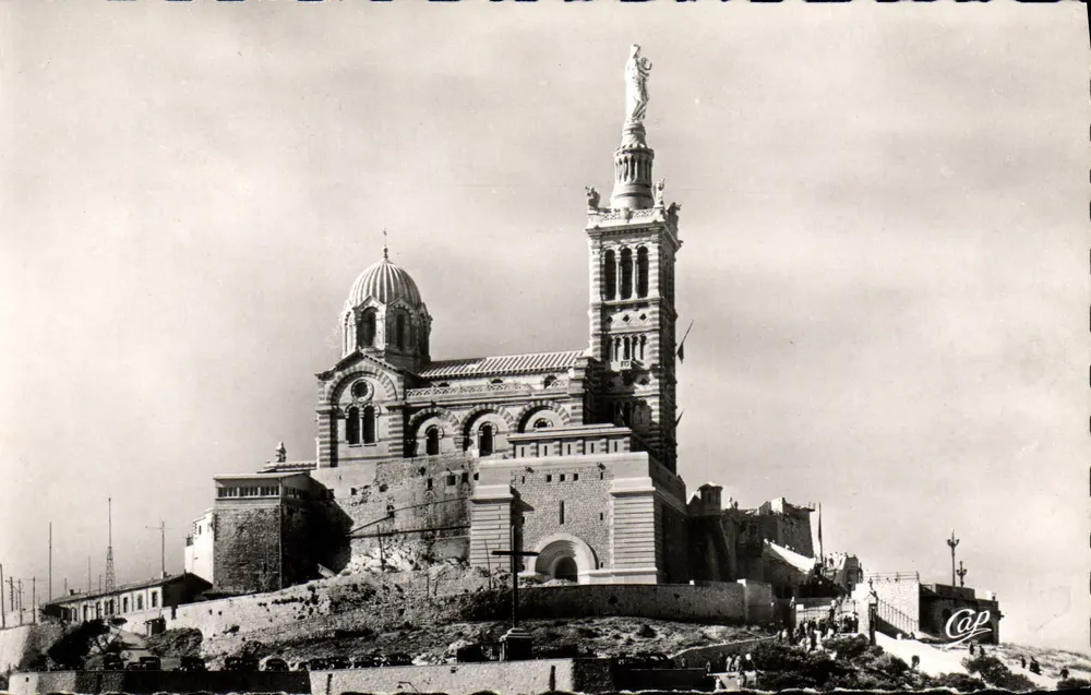 Nossa Senhora da Guarda — Marselha — Sociedade das Artes Fotomecânicas - Frente