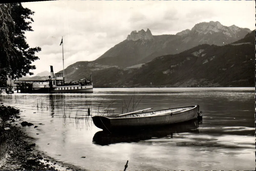 See Annecy — Boot am Ende des Sees — Éditions Chillard, Lyon - Vorderseite