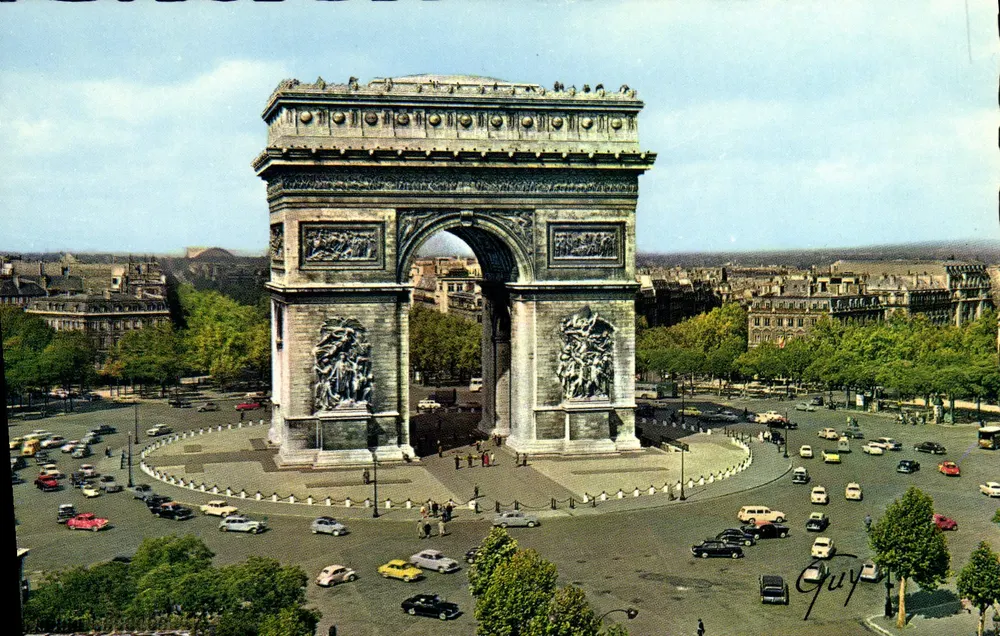 Paris — Arco do Triunfo — Editor Guy, n° 1068 - Frente