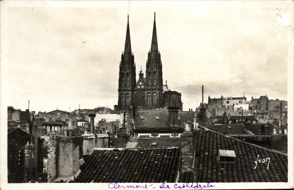 Clermont-Ferrand — A Catedral — Edições d'Art Yvon, Paris - Frente