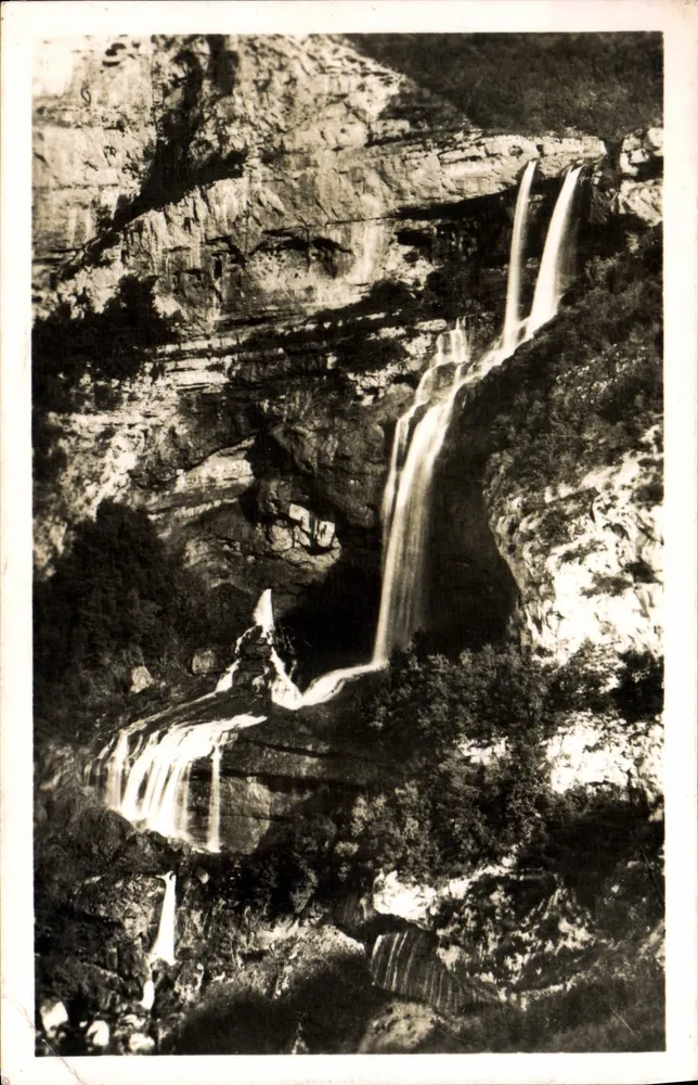 Hauteville-Lompnès (Ain) — Cachoeira de Charabotte — Edições A. Dénis, n° 102 - Frente