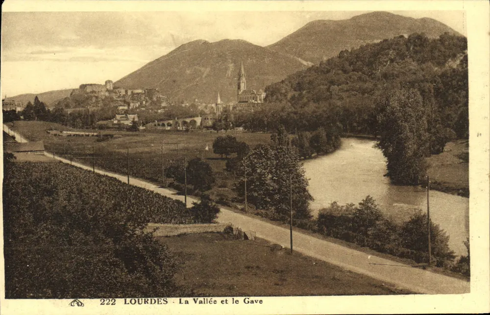 Lourdes - A Vale e o Gave - Frente