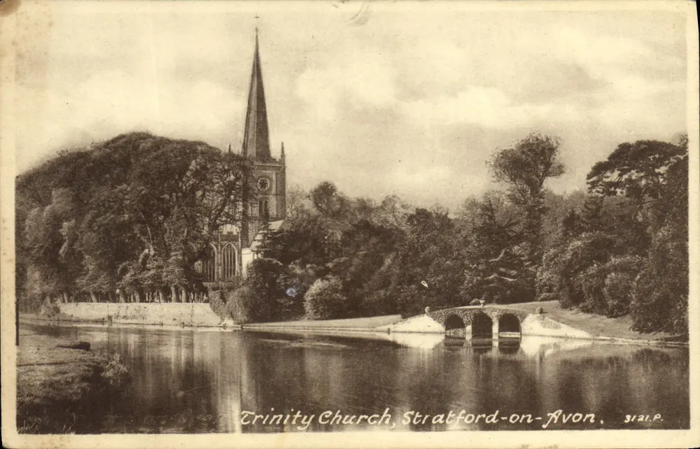 Trinitykerk, Stratford-on-Avon — uitzicht met brug en rivier — serie Frith n°3121.P - Voorkant