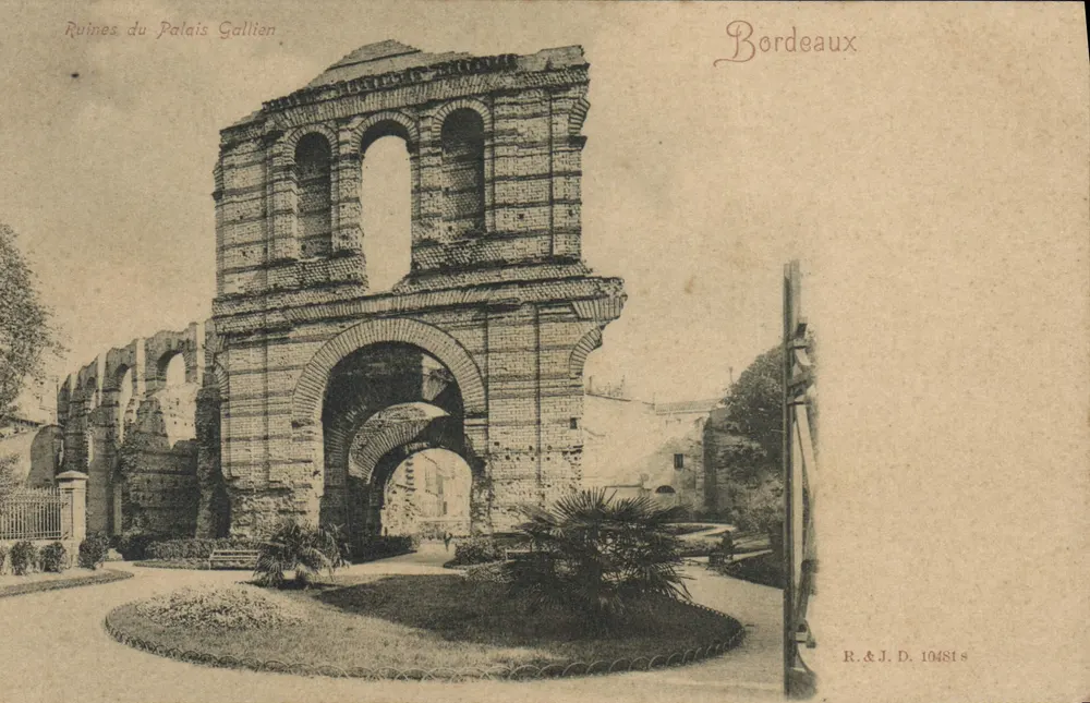 Ruínas do Palácio Gallien — Bordeaux — R.&J.D. 10481s - Frente