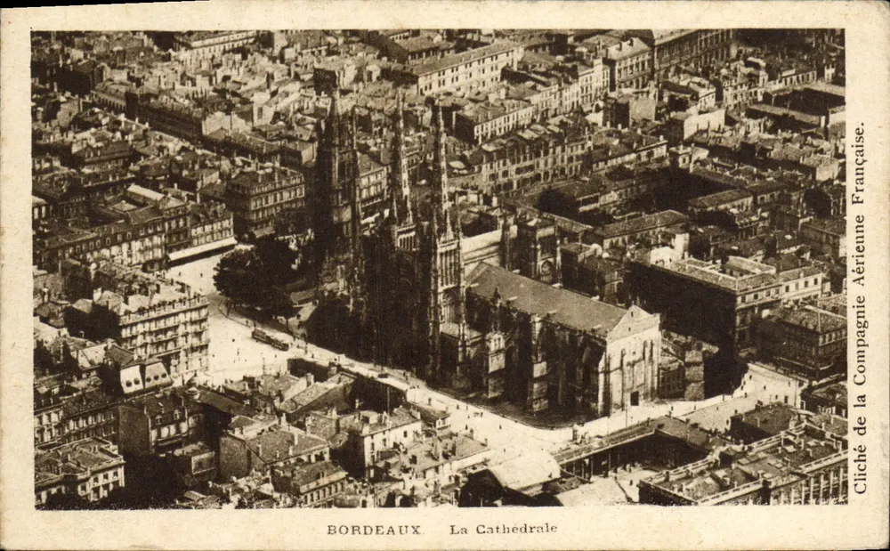 Bordeaux — A Catedral — Cliché da Compagnia Aérea Francesa - Frente