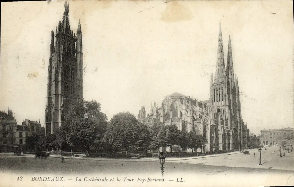 Bordeaux — Die Kathedrale und die Tour Pey-Berland — LL. - Vorderseite