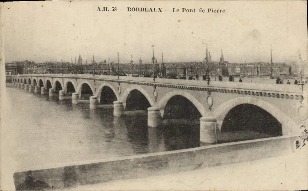Bordeaux — O Ponte de Pierre — A.H. 58 - Frente