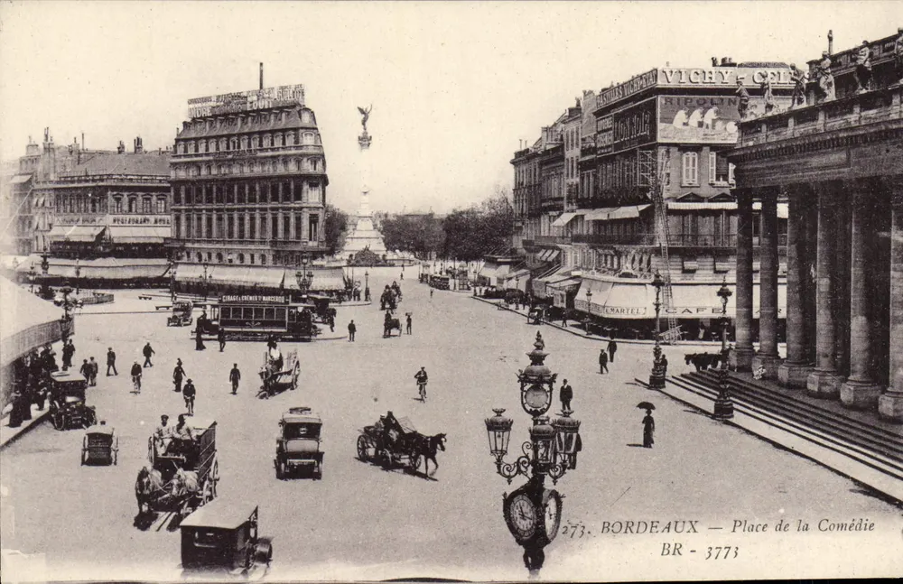Bordeaux — Praça da Comédia — BR - 3773 - Frente