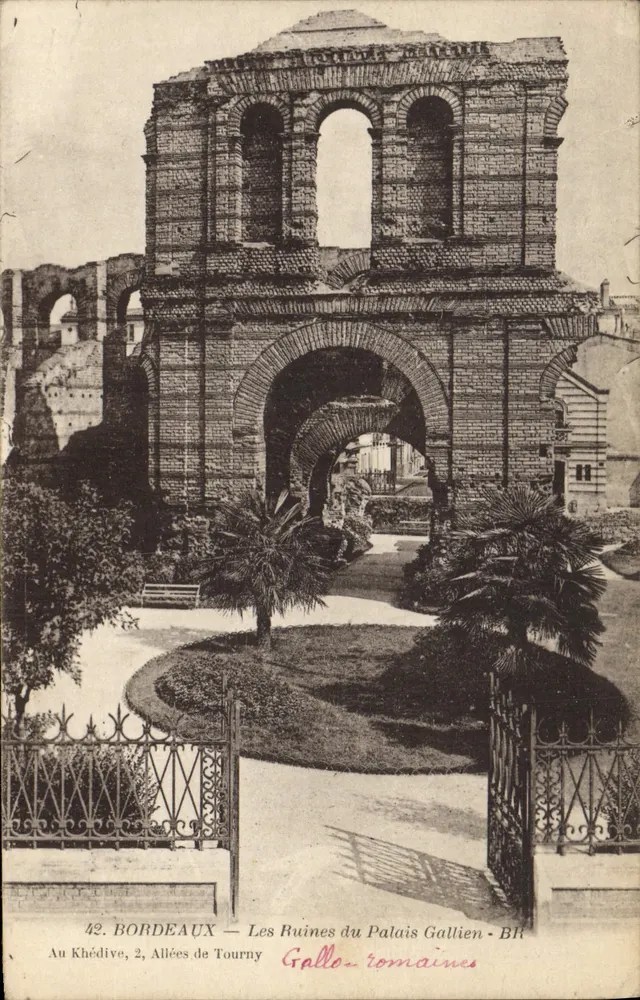 Bordeaux — Die Ruinen des Palais Gallien — BH - Vorderseite