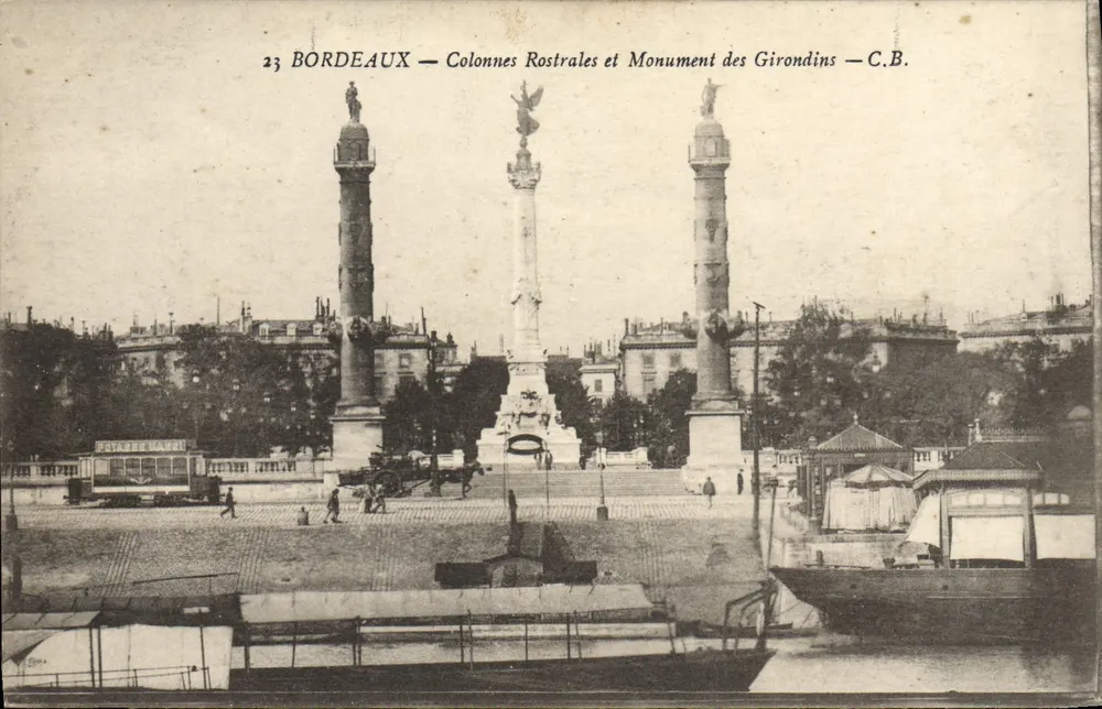 Bordeaux — Rostralkolonnaden und Denkmal der Girondinen — C.B. - Vorderseite
