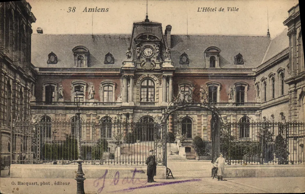 Amiens — L'Hôtel de Ville — O. Haequart, fot. editore - Recto