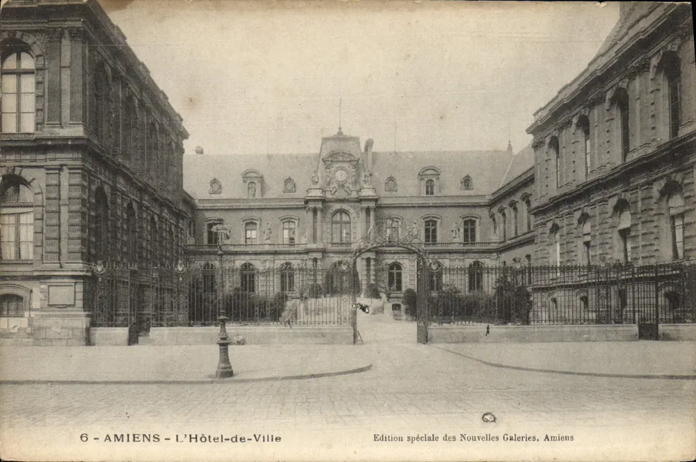 Amiens - O Hotel de Ville — Edição especial das Nouvelles Galeries, Amiens, n°6 - Frente