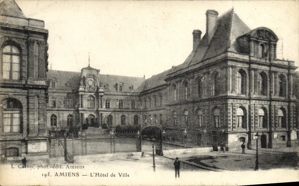 Amiens — Il Municipio — L. Câron, fotografo-editore Amiens, n°195 - Recto