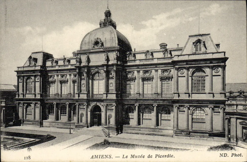 Amiens — O Museu de Picardia — ND. Fot. n° 1118 - Frente