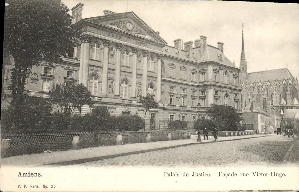 Amiens — Palast der Gerechtigkeit. Fassade der Rue Victor-Hugo — V. P. Paris. Nr. 25 - Vorderseite