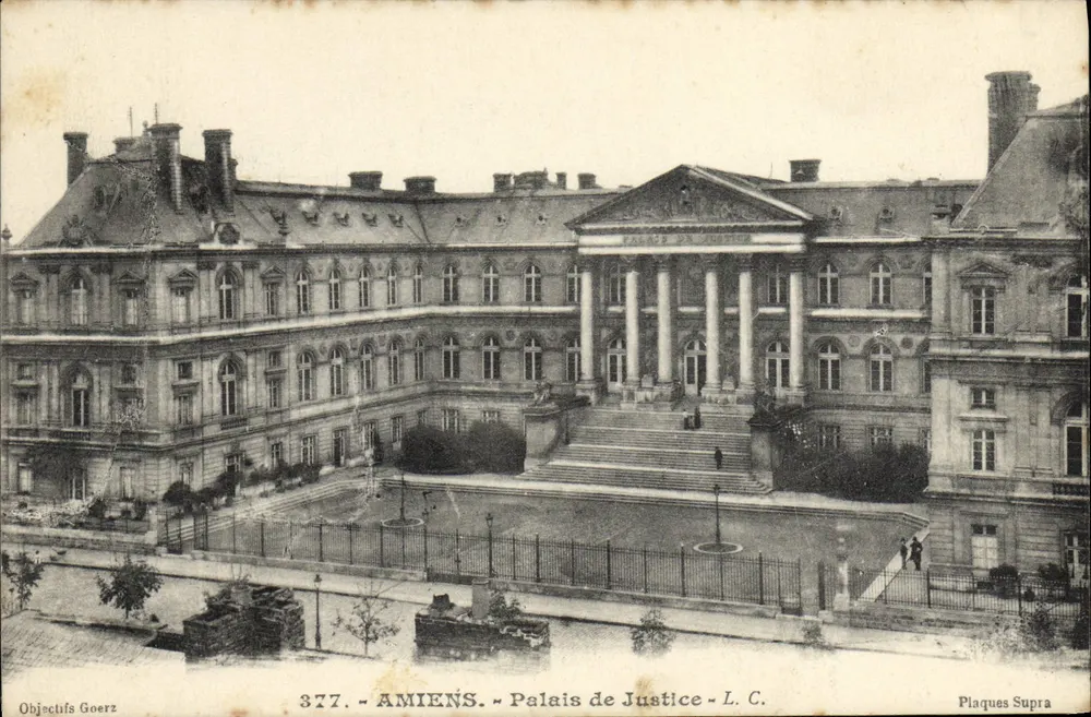 Amiens - Palácio de Justiça - Objetivos Goerz, n° 377 - Frente