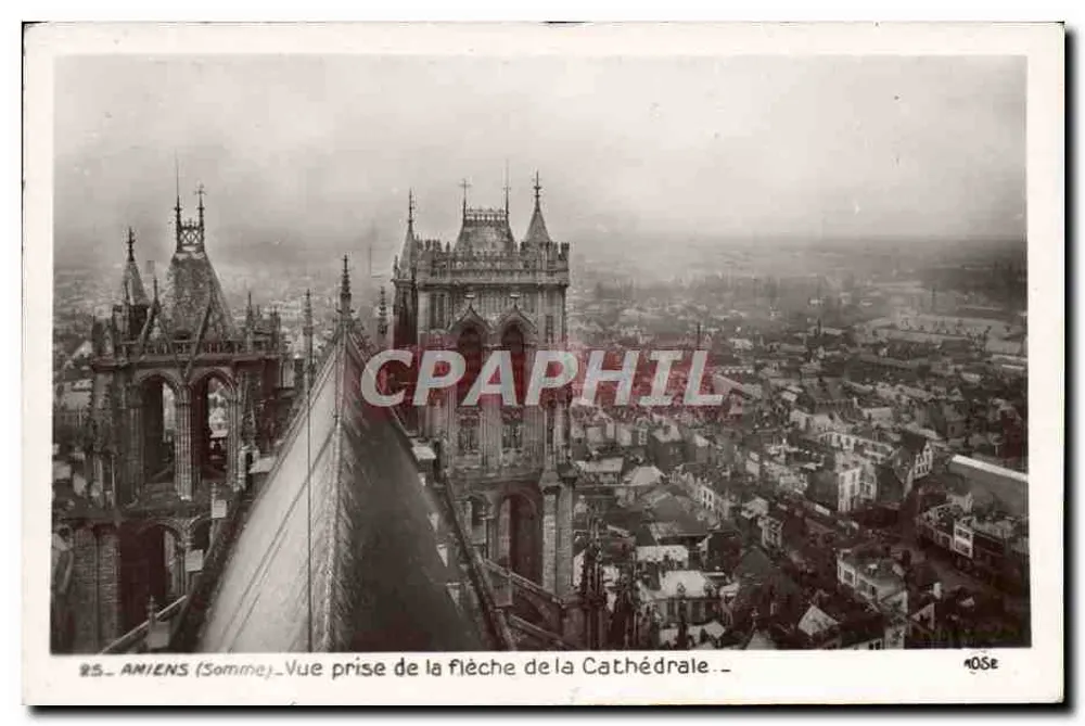 Amiens (Somme) — Ansicht von der Spitze der Kathedrale — Verlag ROSE - Vorderseite