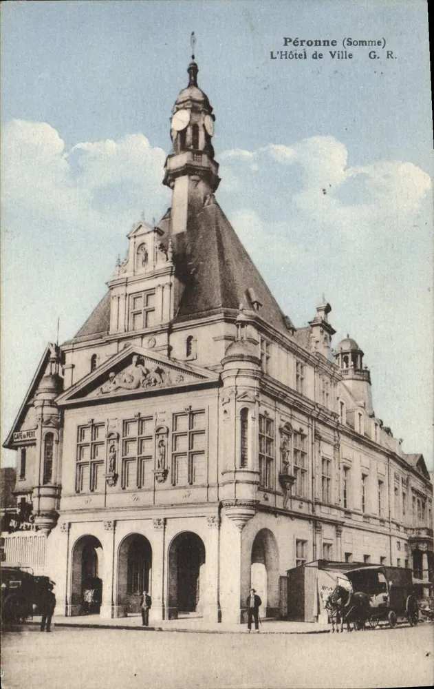 Péronne (Somme) — O Hotel de Ville — G. R. - Frente