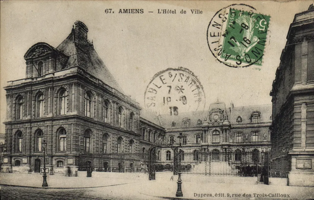 Amiens — O Hotel de Ville — Dupres, edição 9, rue des Trois-Cailloux - Frente
