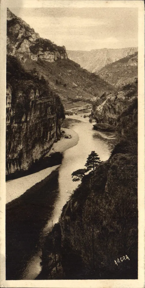 Gorges do Tarn — Saída dos Détroits — Les Arts Graphiques, Toulouse - Frente