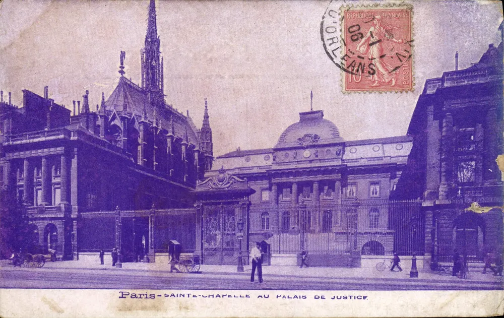 Paris-Sainte-Chapelle au Palais de Justice — vue architecturale avec éditeur 'Paris' et n° de série '105' - Vorderseite