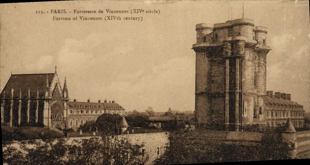 Paris - Fortaleza de Vincennes (século XIV) — Edições d'Art 'Patras' n°113 - Frente