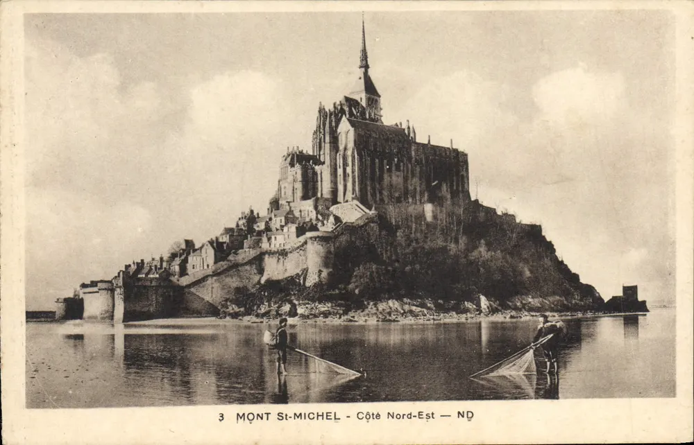 Mont-Saint-Michel — Nordöstliche Seite — ND - Vorderseite