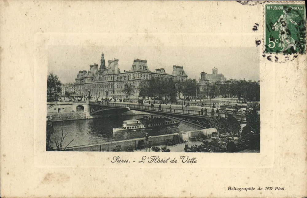 Paris - O Hotel de Ville — Héliografia de ND Pbot. - Frente