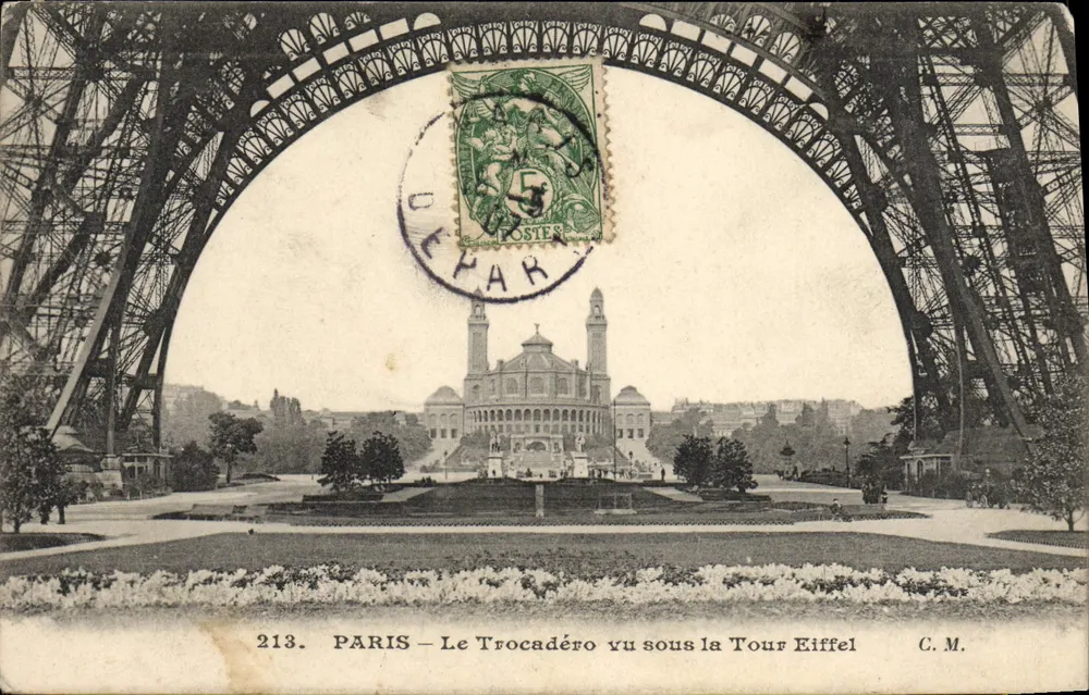 PARIS — Ansicht des Trocadéro von unter der Eiffelturm — C.M. n°213 - Vorderseite