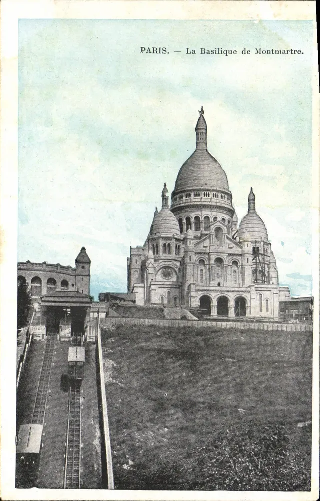 Paris — A Basílica de Montmartre — J.C. Paris - Frente