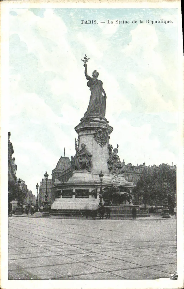 Paris — A Estátua da República — Editor não identificado, número de série não visível - Frente