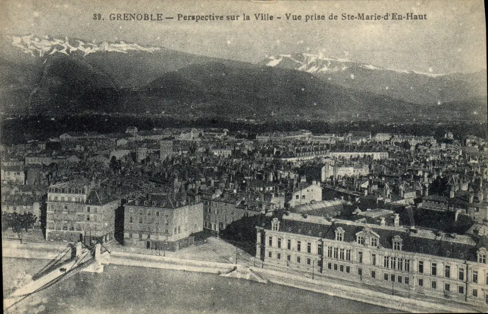 Grenoble — Perspektive der Stadt — Aufnahme von Ste-Marie-d'En-Haut - Vorderseite