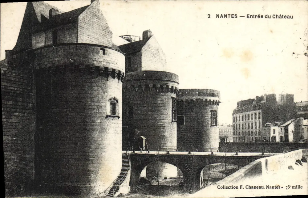 NANTES — Entrada do Castelo — Coleção F. Chapeau, Nantes - 75e mille - Frente