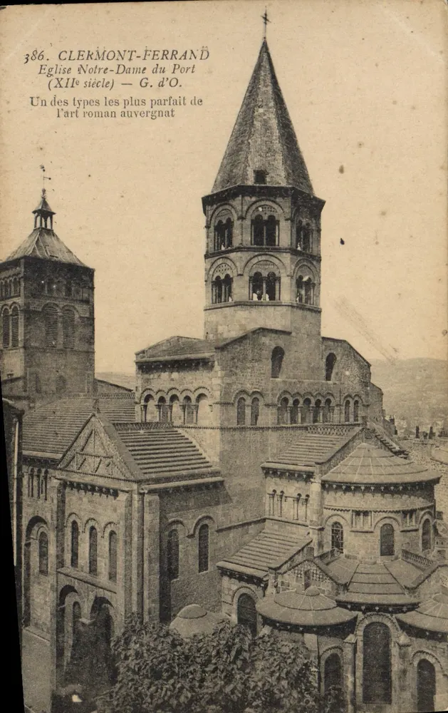Clermont-Ferrand — Kirche Notre-Dame du Port (12. Jahrhundert) — G. d'O. - Vorderseite
